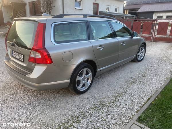 Volvo V70 D3 Momentum - 7