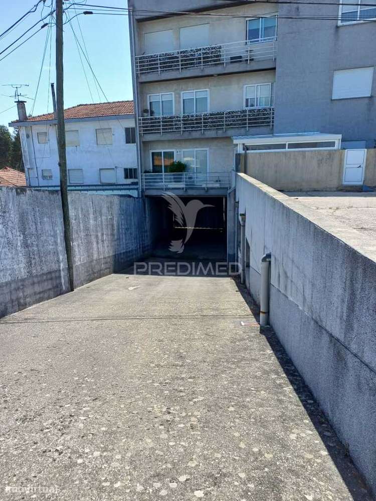 Armazem com loja no centro de S.João da Madeira - Grande imagem: 5/17