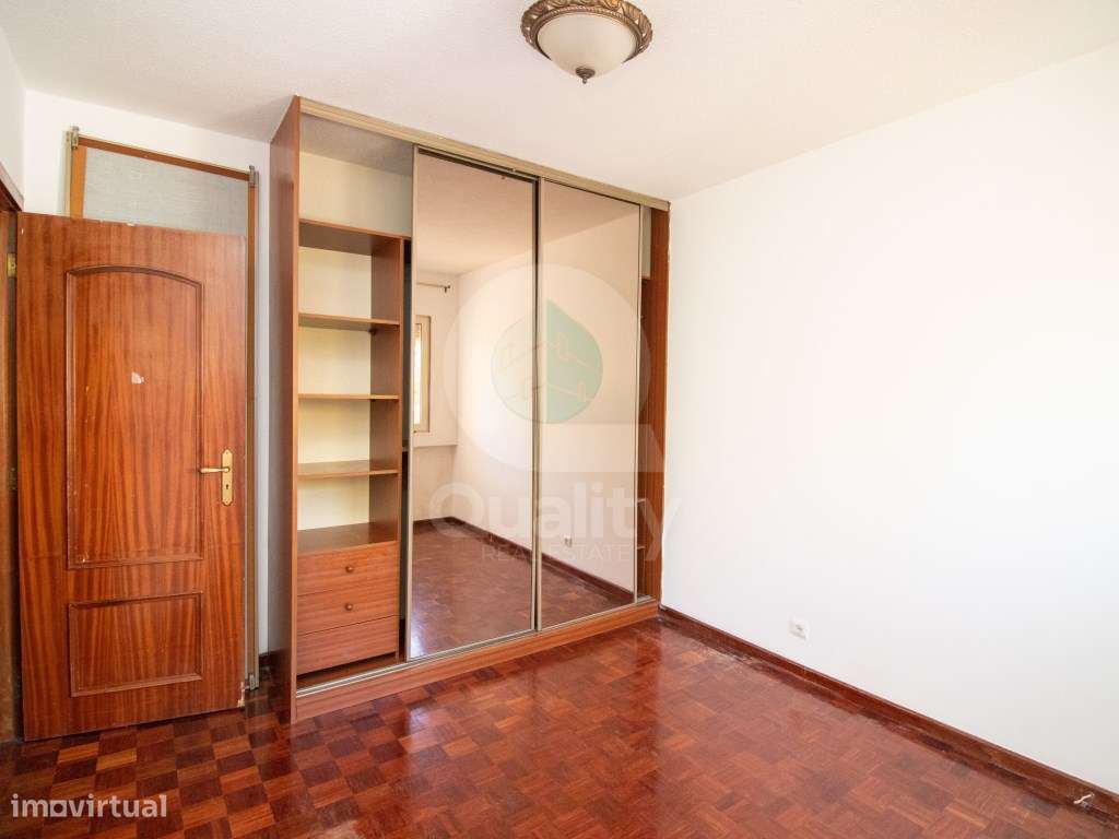 Excelente Apartamento T2 na Cidade Sol-24