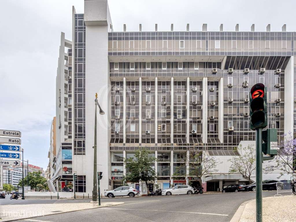 Espaço comercial no edifíco Castil em Lisboa - Grande imagem: 2/20