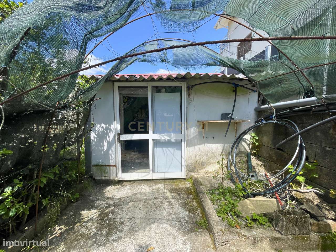 Casa para restauro em Duas Igrejas / Paredes-24