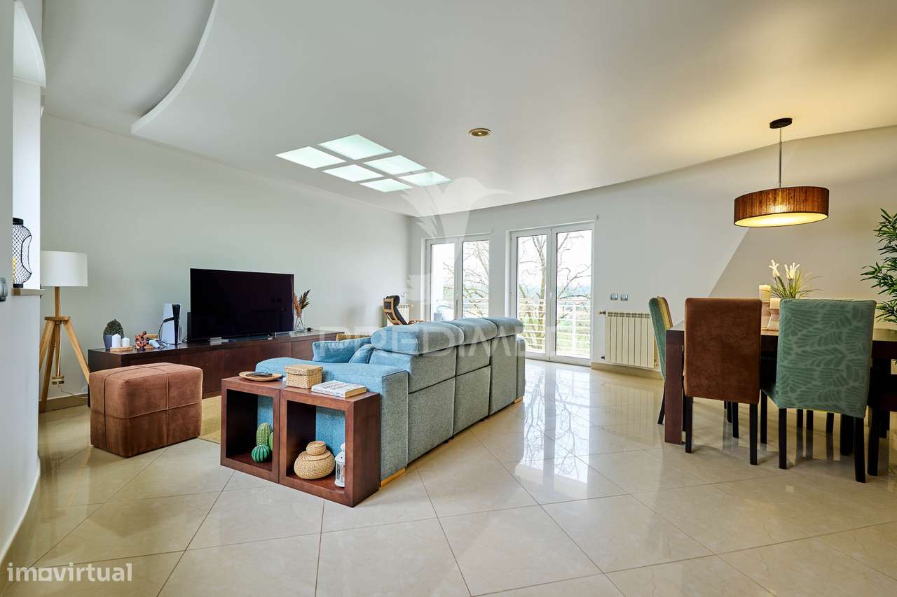 Apartamento T3 com áreas excepcionais e garagem box no centro de Fá... - Grande imagem: 3/40