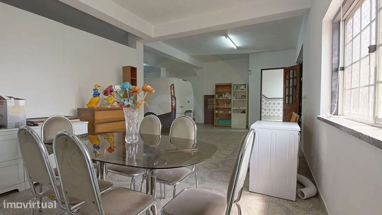 Moradia T3+1 em Caneças-34