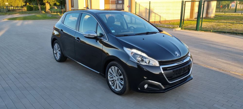 Peugeot 208 I (2012-2019) Blue-HDi 100 Stop&Start Allure 2019