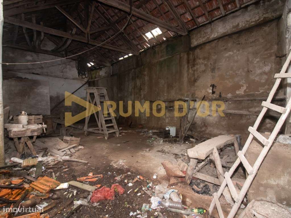 ADEGA PARA RECUPERAR - OLHALVO, ALENQUER-2