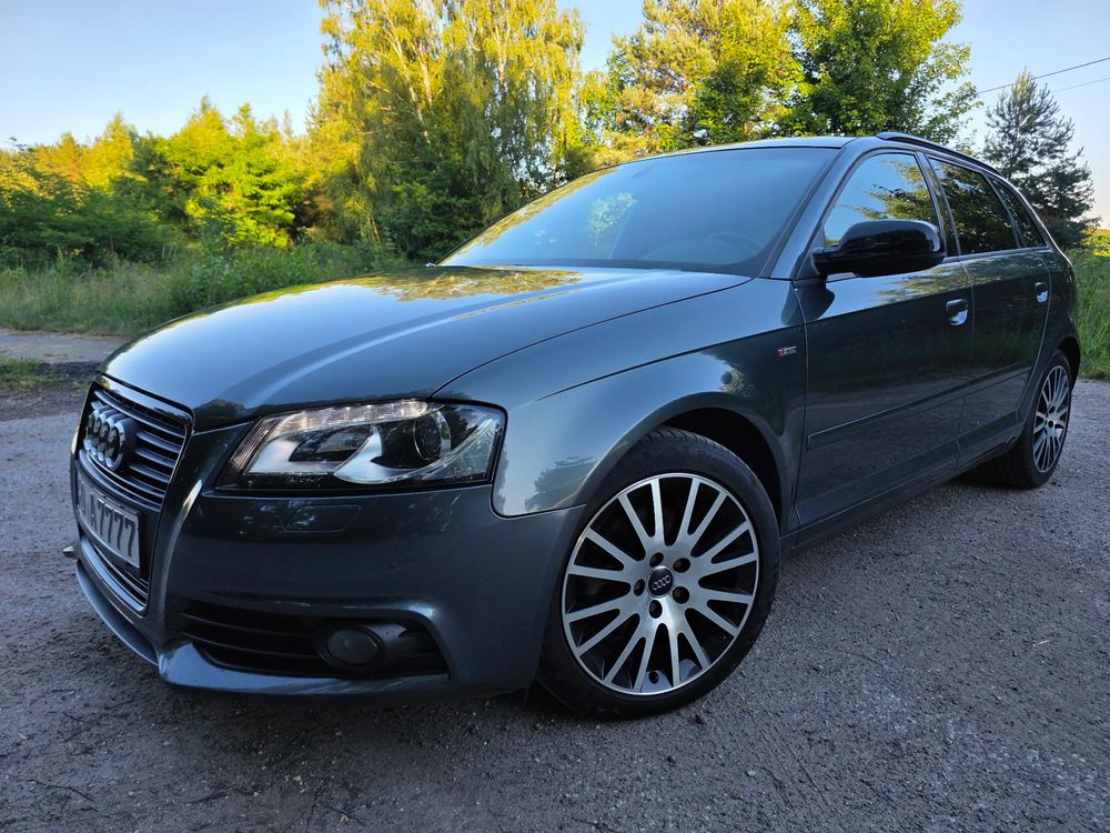 Audi A3 8P 2.0 TDI DPF S line Sportpaket 2012