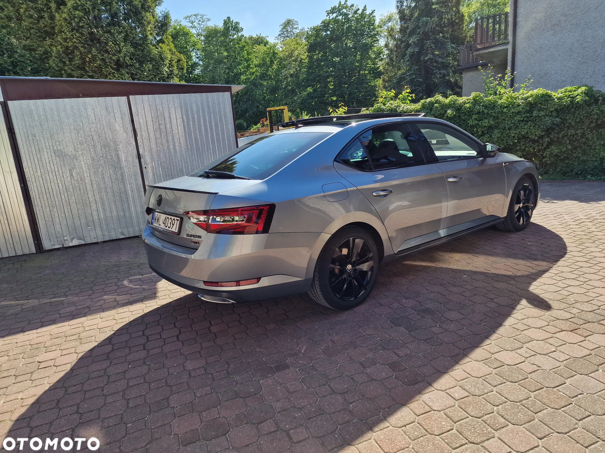 Skoda Superb 2.0 TDI SCR 4x4 Sportline DSG - 17