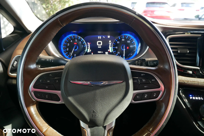 Chrysler Pacifica - 14