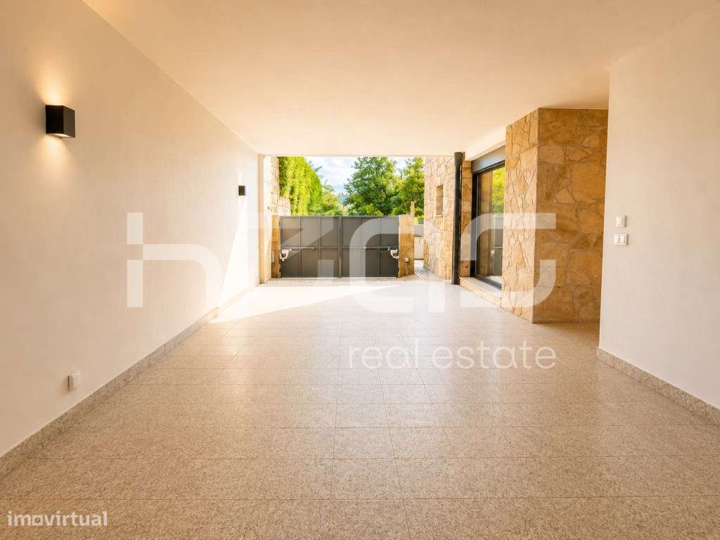 Moradia T3 Unifamiliar e Contemporânea - Vila Verde-26