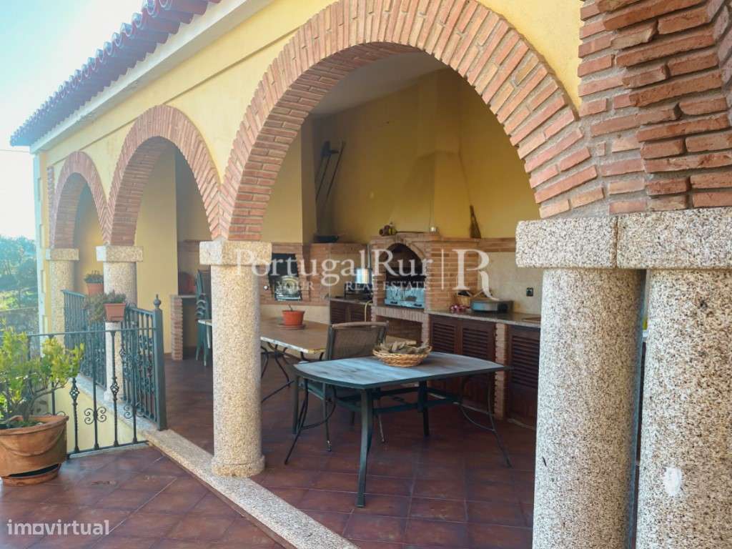 Moradia T6 nas termas de Monfortinho-5