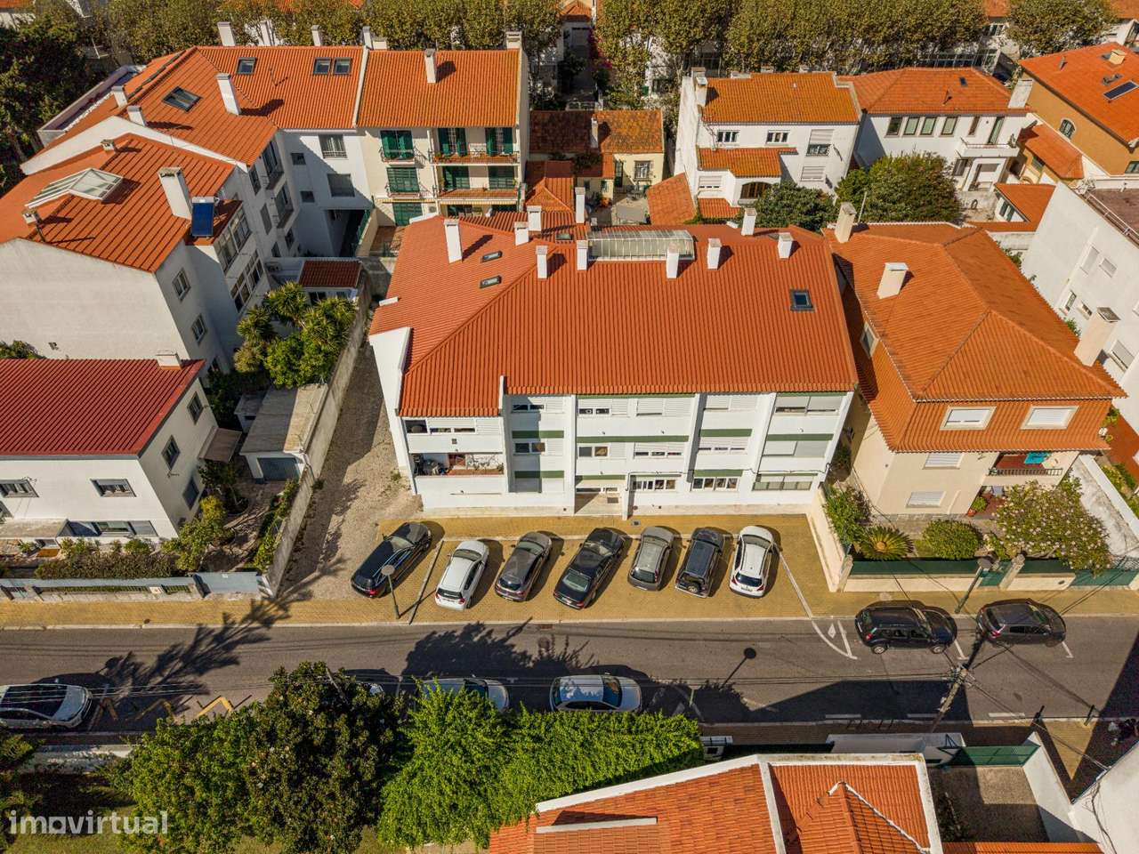 T1 Renovado a Poucos Minutos da Praia em Carcavelos-0