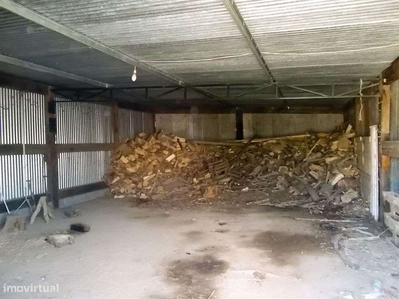 Terreno com Armazém e 2 Furos - Grande imagem: 4/8