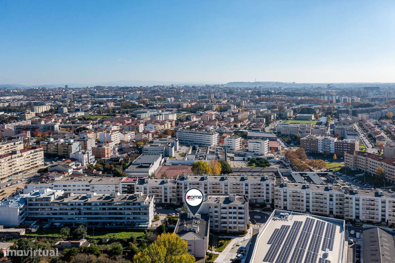 T2 com Varanda, Lugar de garagem e Arrumos em Custóias - Matosinhos-46