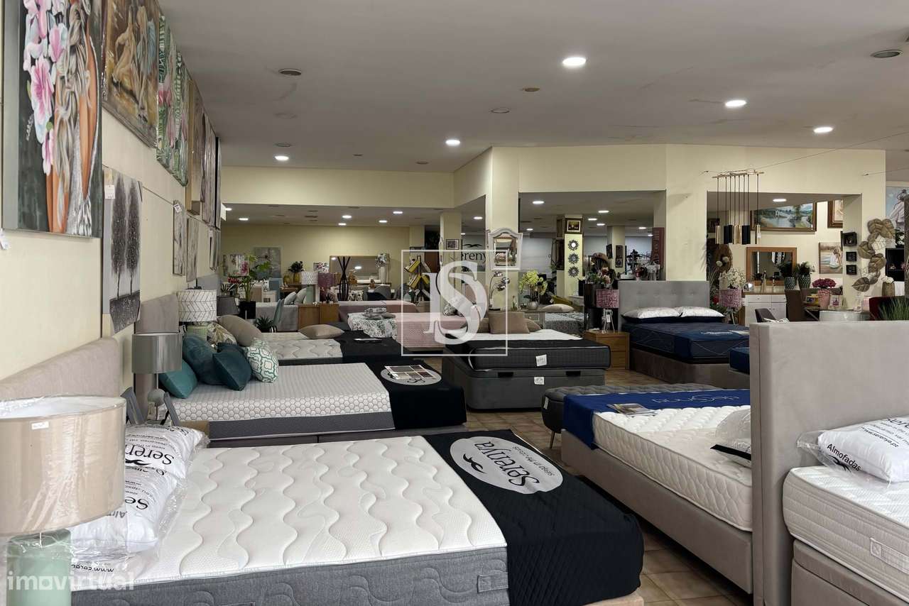 Espaço comercial com 598m2 no centro de Viseu - Grande imagem: 2/20