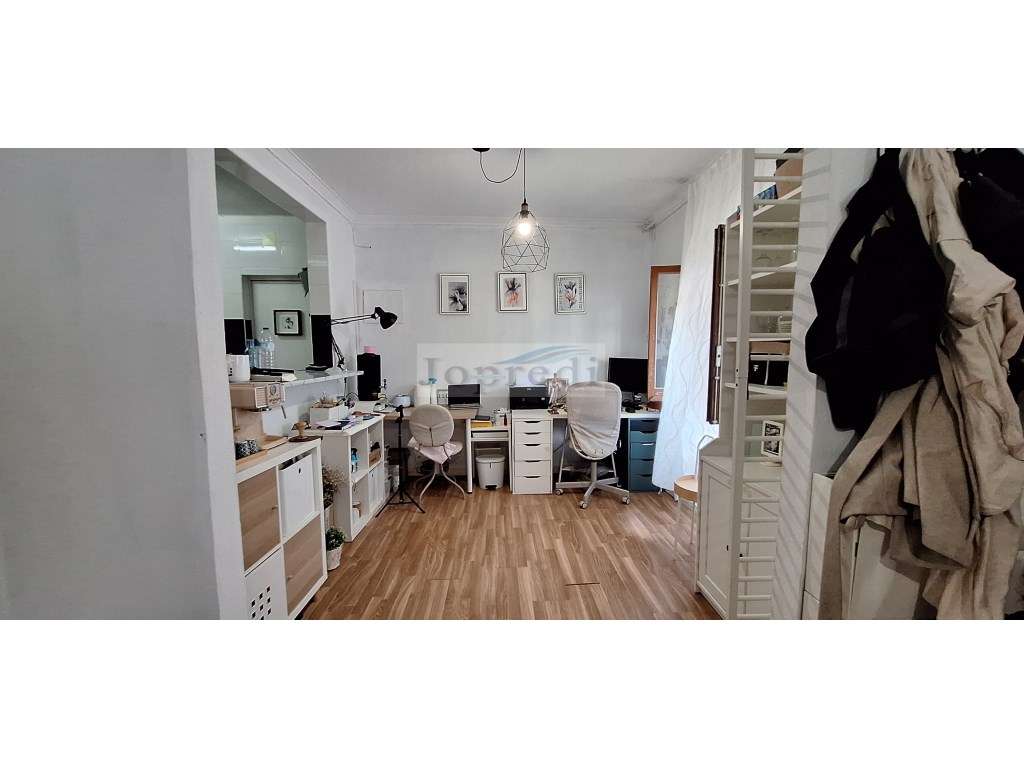 Moradia T2+1 com logradouro-7