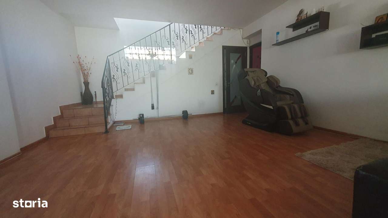 Vila Pasarea - 700mp - Imagine principală: 5/12