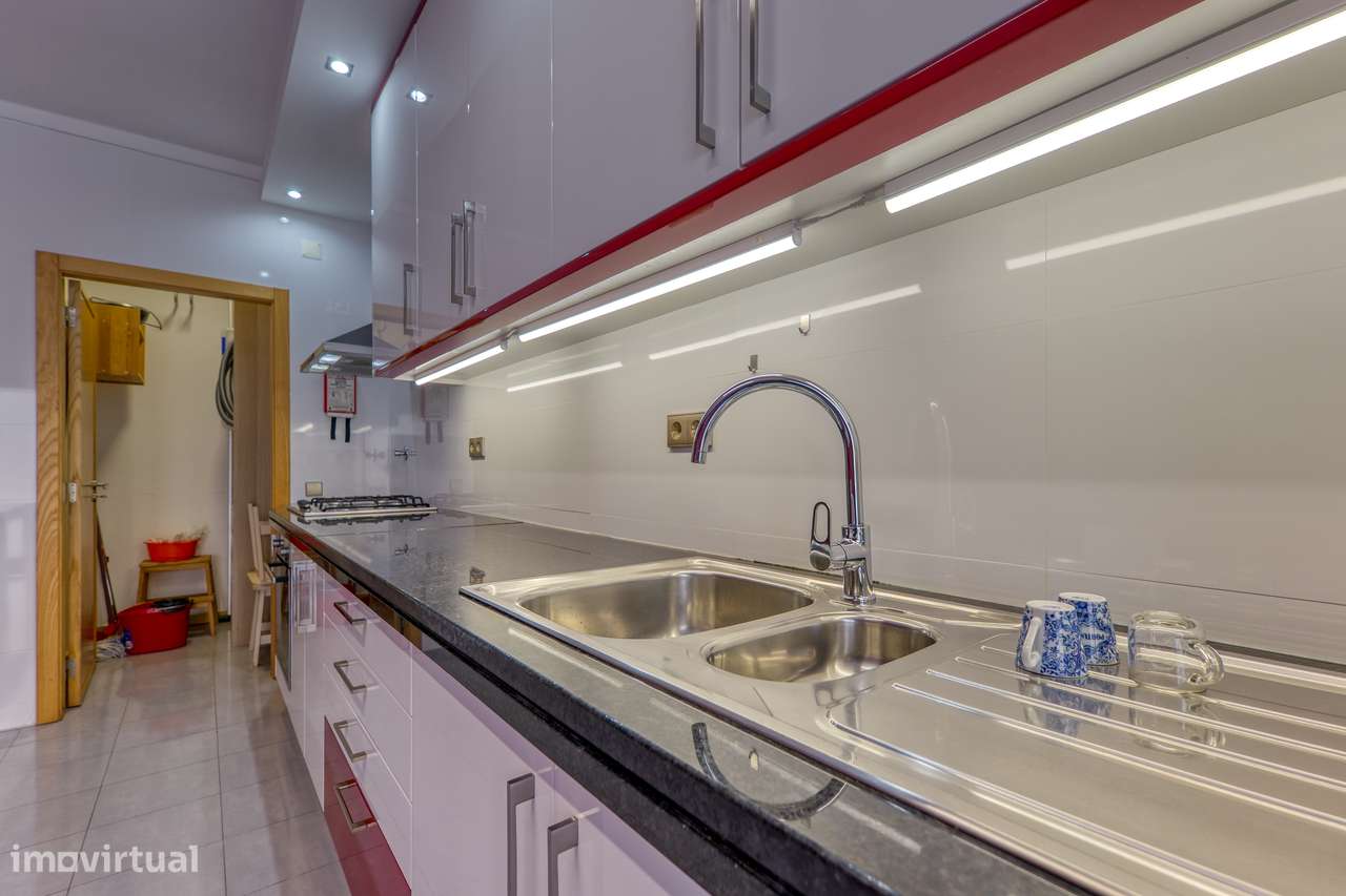 Apartamento T2, piscina e lugar de estacionamento - S Martinho Porto-15