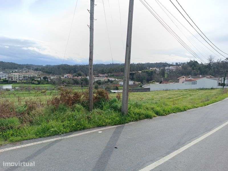 Terreno em Fornos, Sta Maria Feira c/ 80 metros de frente - Grande imagem: 5/7