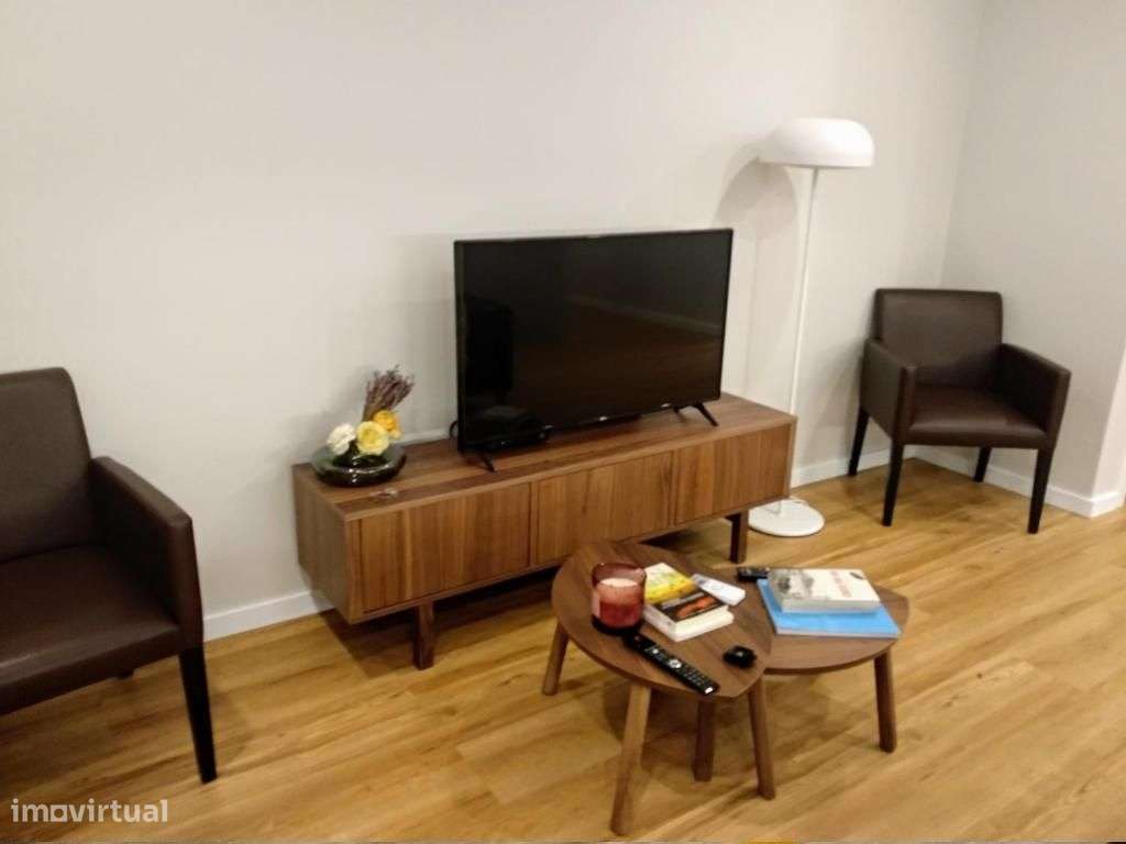 Apartamento T1 - Zona Seg Social/equipado e mobilado - Grande imagem: 2/18
