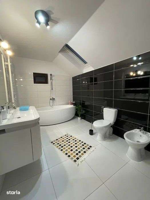 Unirii - Casa 5 camere - Strada Constantin Hagi Stoian - Imagine principală: 4/5