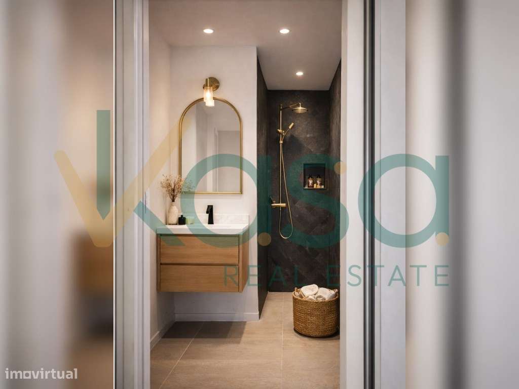 Moradia Geminada T4 Duplex com Logradouro e Sótão | Barreiro - A 30...-9