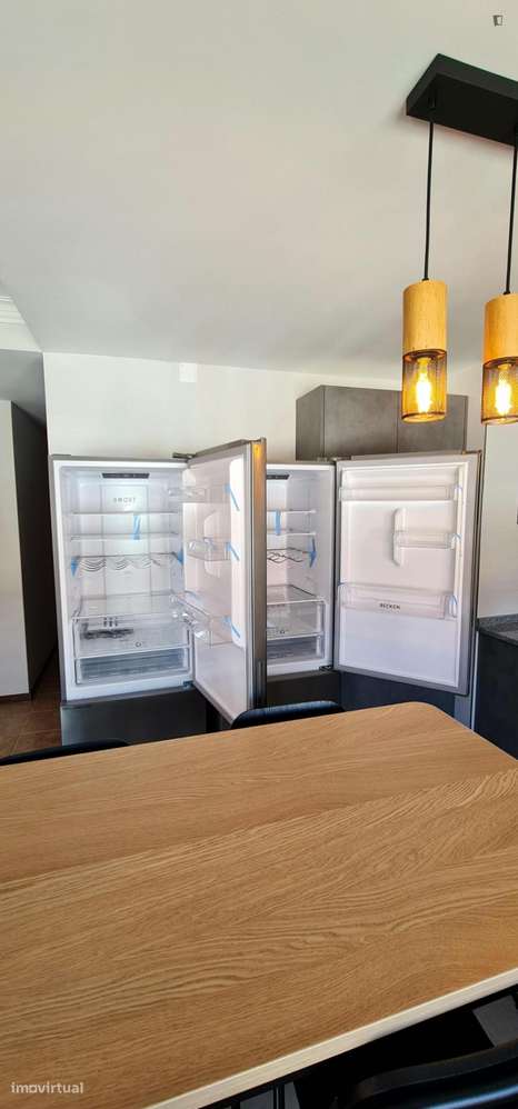 Quarto - localizado em São Martinho de Bispo Coimbra - Grande imagem: 5/17