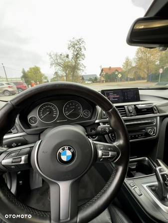 BMW Seria 3 328i xDrive - 15