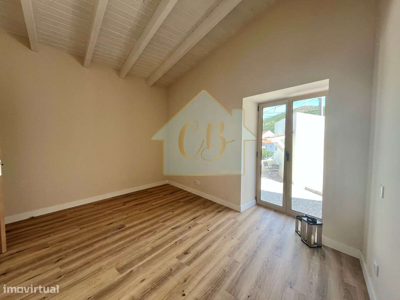 Moradia t2 +1 - totalmente recuperada -CADRICEIRA-20