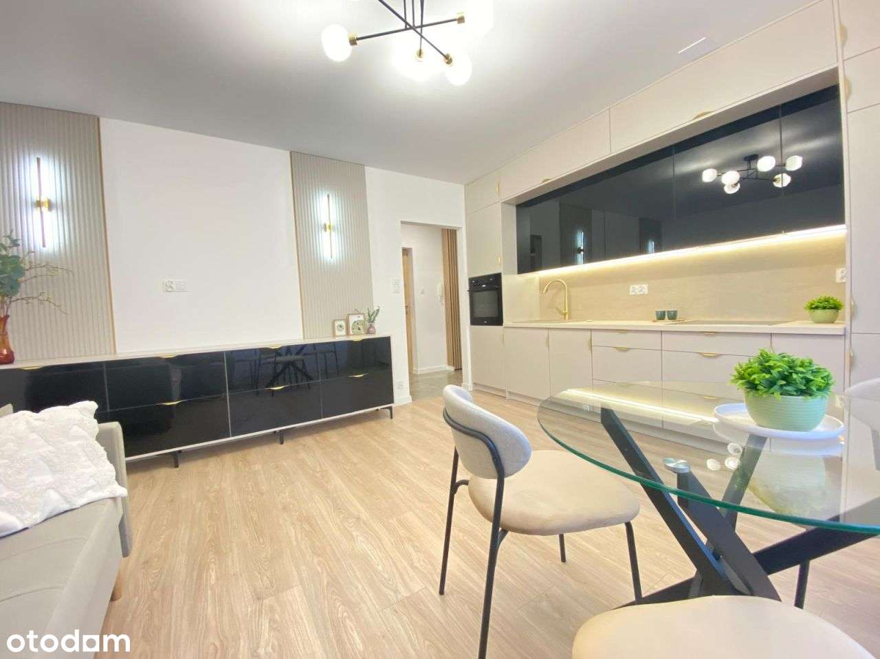 Mieszkanie Dwupokojowe po generalnym remoncie-0