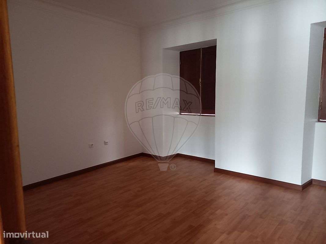 Moradia T4 para arrendamento - Grande imagem: 4/13