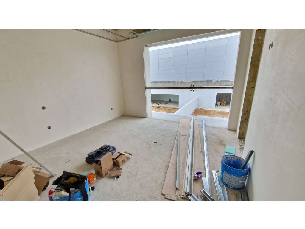 T3 + salão zona de Santa Maria de Lamas - Grande imagem: 2/14