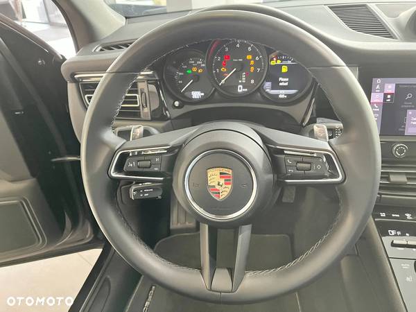 Porsche Macan - 26