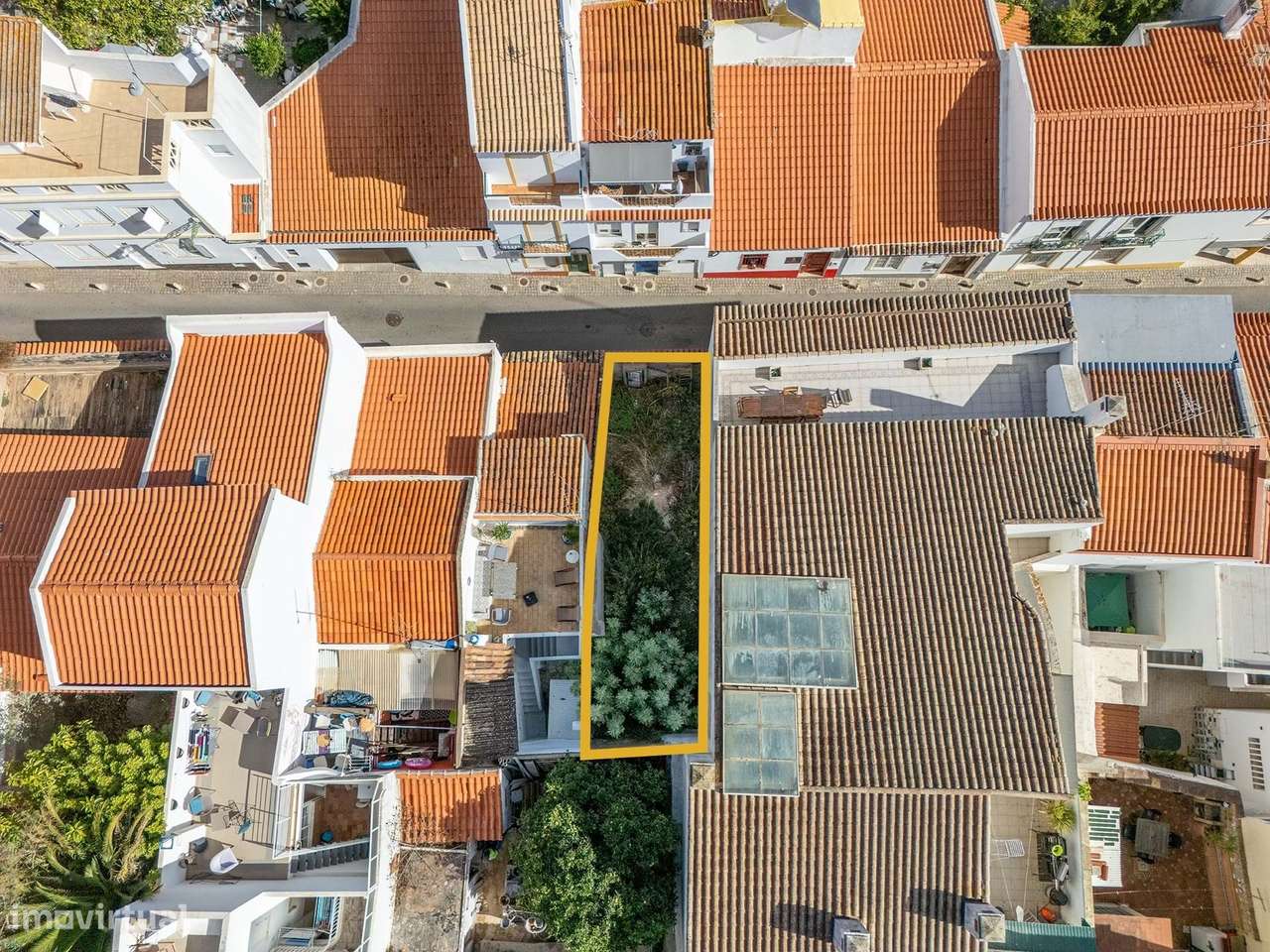 TERRENO NO CENTRO HISTÓRICO PARA CONSTRUÇÃO - Grande imagem: 2/5