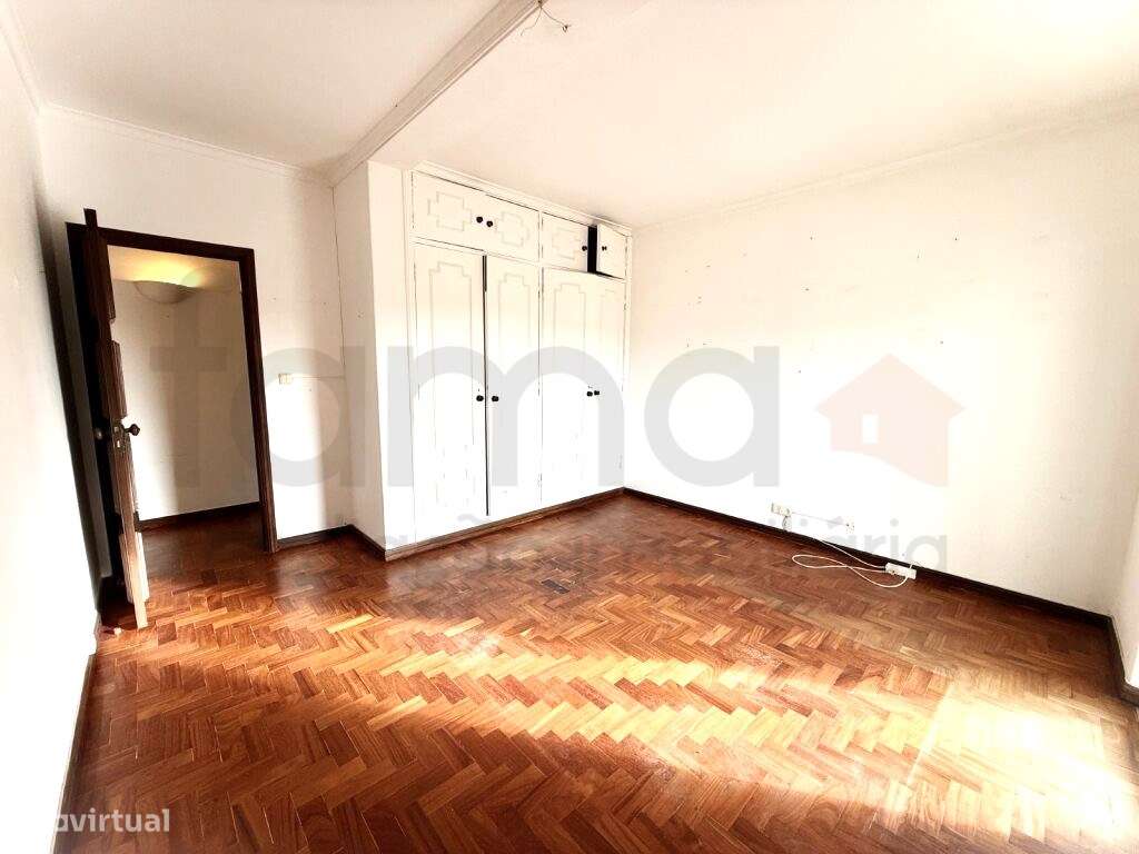 APARTAMENTO T4 EM OEIRAS-41