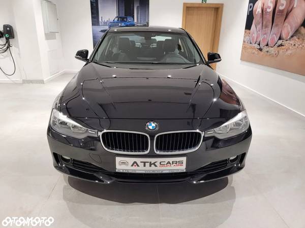 BMW Seria 3 320d - 5