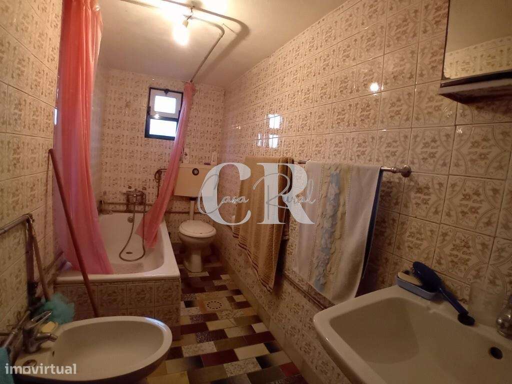 Moradia T3 com terreno pronta a habitar, logradouro e poço de água em-15