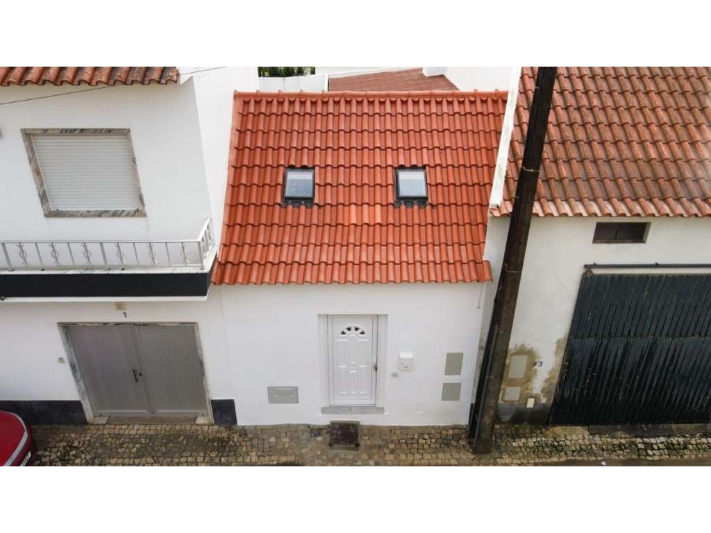 Moradia T0 a Estrear com Mezanine - Grande imagem: 2/10