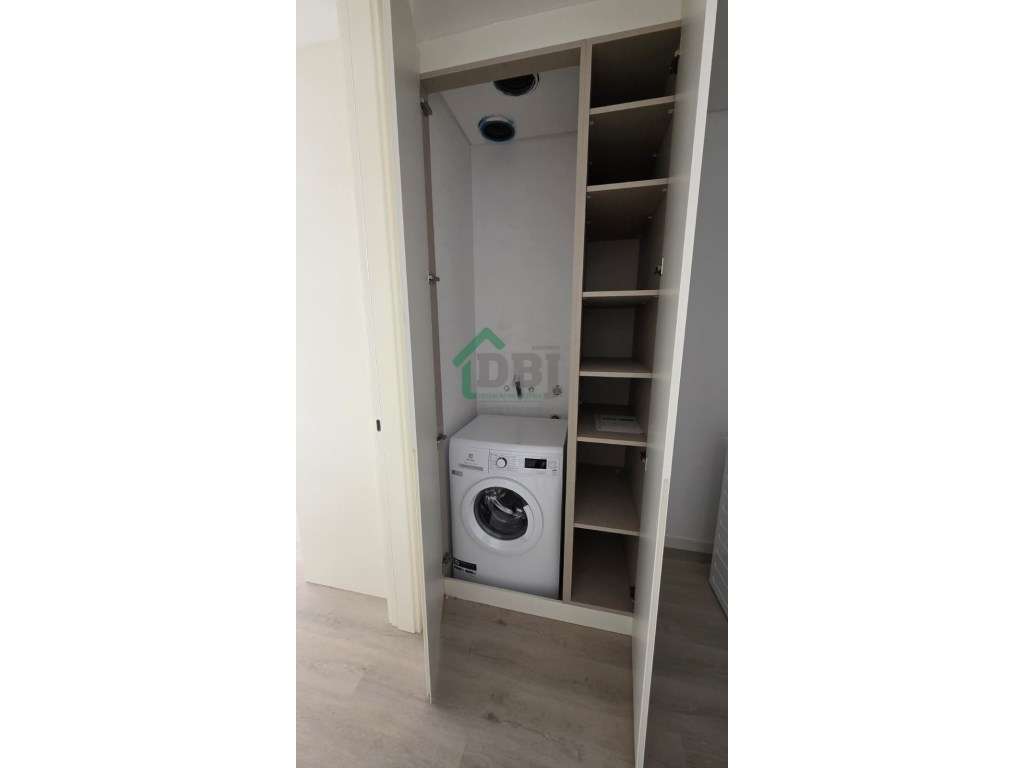 T1 Novo - condomínio c/piscina!-5