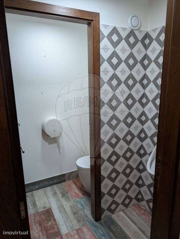 Loja  para arrendamento - Grande imagem: 5/17