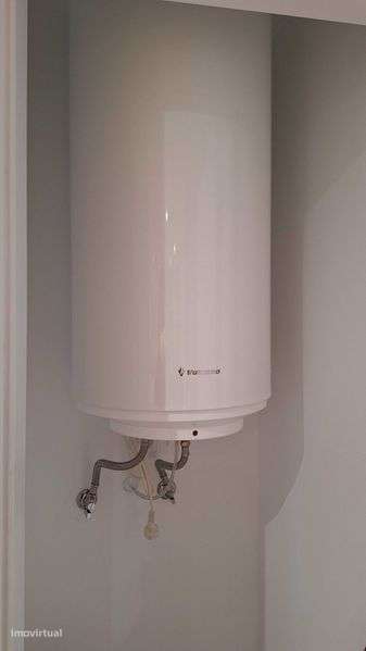 Fantástico apartamento tipologia t2 no centro Carnaxide - Grande imagem: 5/12