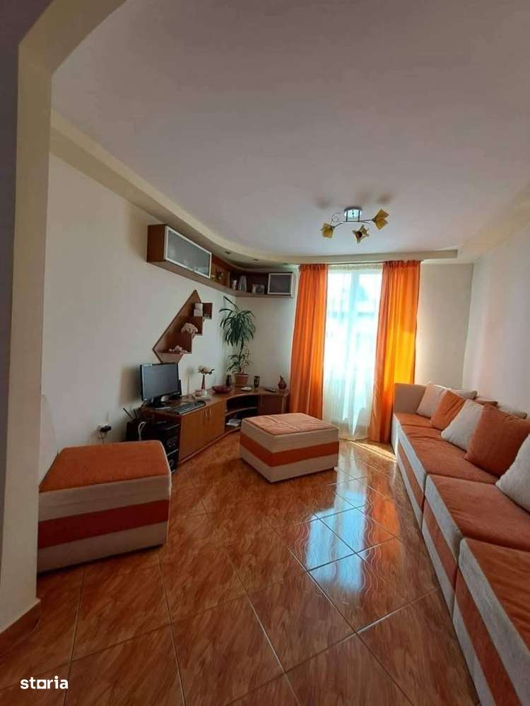 De vanzare 4 camere, 65000 euro, 90 mp - Imagine principală: 5/12