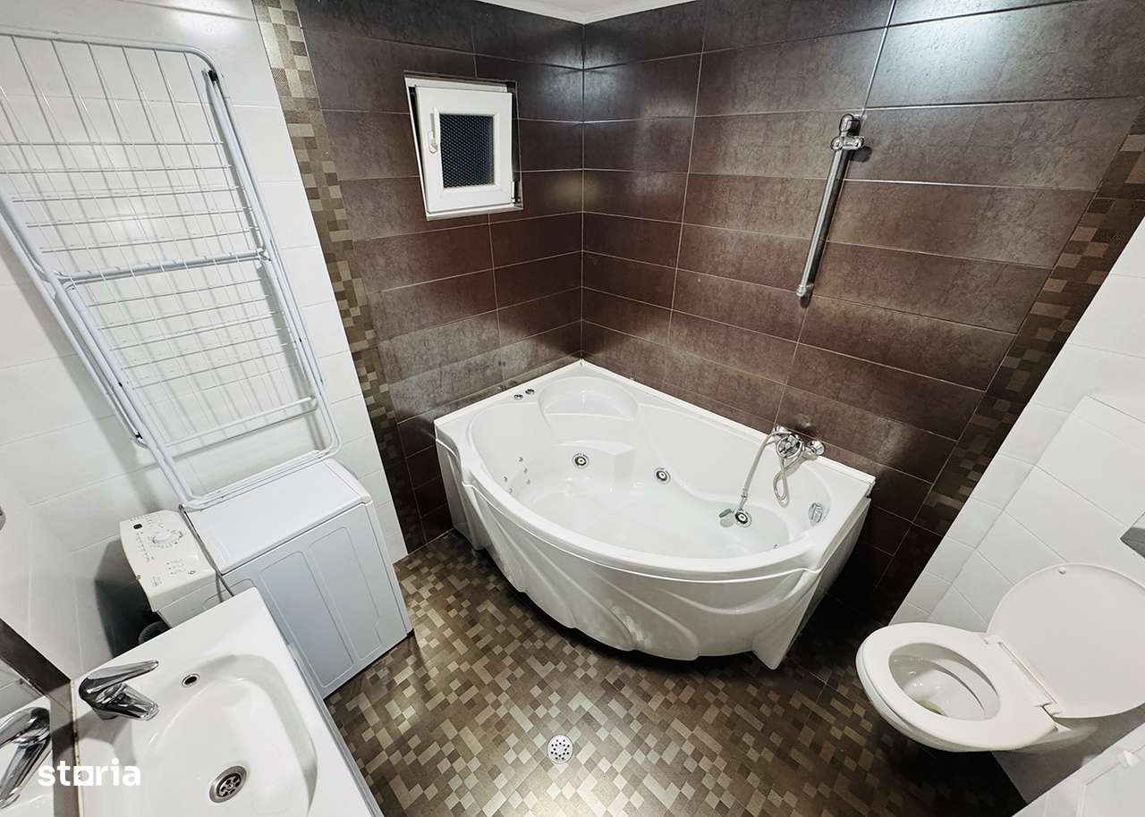 Apartament cu 4 camere - zona Centrala - Bvd Decebal - IMOBIHOR-4