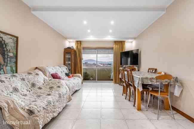 Apartamento T3 no centro de Amares - Grande imagem: 2/18