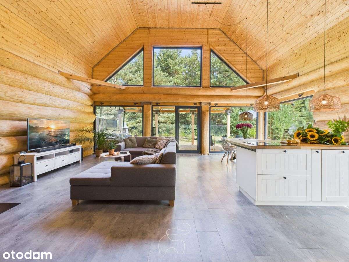 Dom z drewnianego bala-4