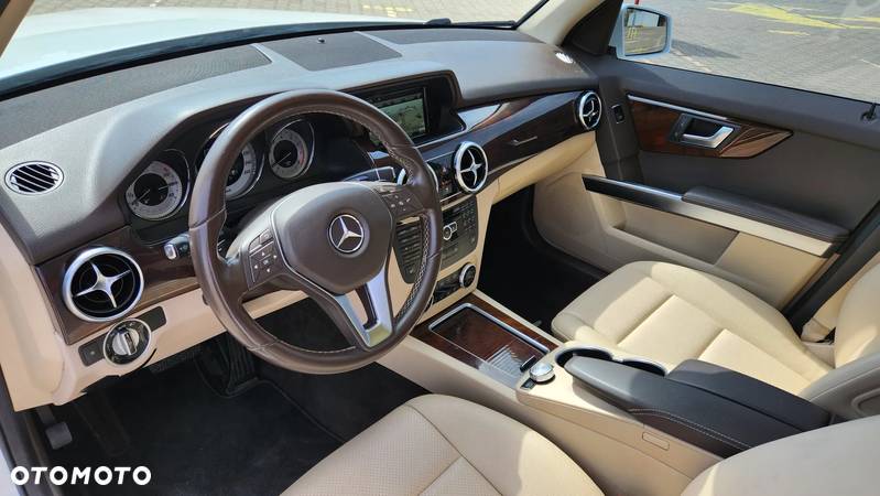 Mercedes-Benz GLK 350 4-Matic - 14