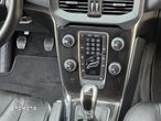 Volvo V40 D3 Inscription - 24