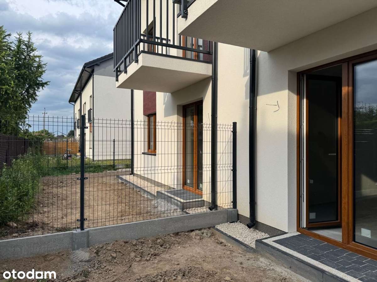 Nowoczesne segmenty z ogródkiem, bez PCC, dla rodziny, stacja SKM-5