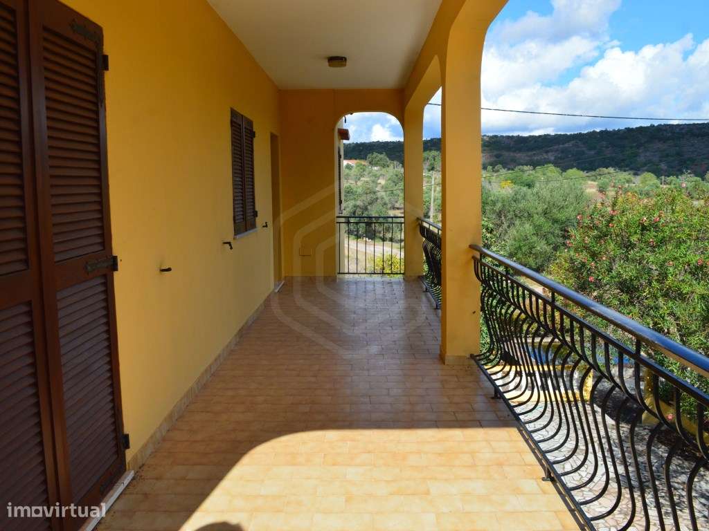 Moradia isolada V3 de 2 pisos, Alte, Algarve - Grande imagem: 4/17