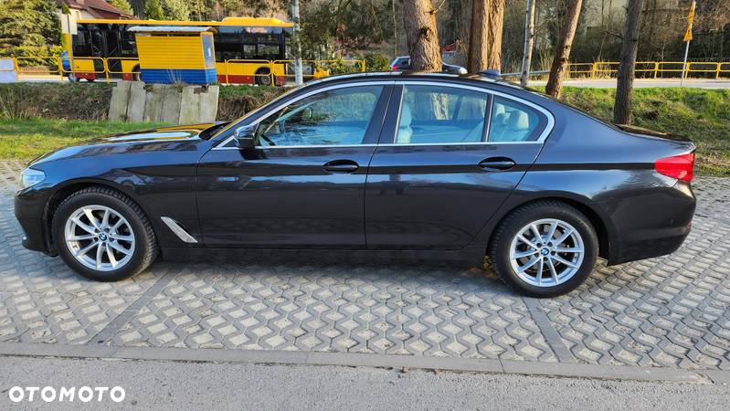 BMW Seria 5 520d Efficient Dynamics - 8