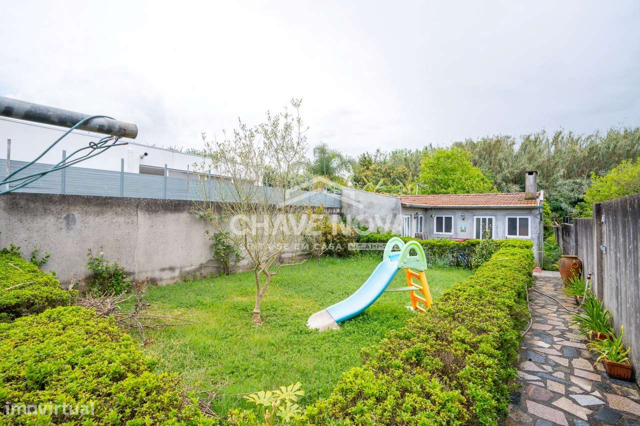 MV - Moradia em Banda V3 c/  garagem , jardim e terraço - Grande imagem: 1/22